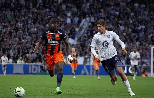 5 รอบของ Invincible + Defense Line พัง! การต่อสู้ที่บ้านของตูลูสที่บ้าน คุณช่วยเหยียบลอเรียนเพื่อหยุดความเสื่อมโทรมได้ไหม _defense_away_scheme