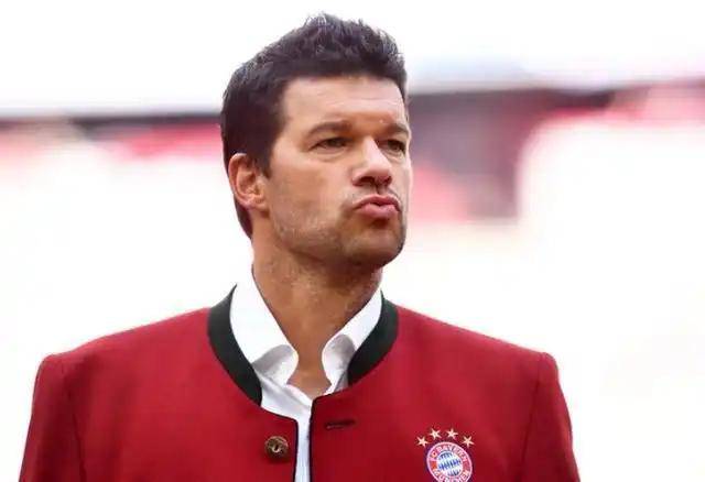 Barak คิดว่า Karl เป็นเหมือน Kross ในช่วงปีแรก ๆ Kompany ต้องระวังตารางการแข่งขัน Champions League - Teller Report