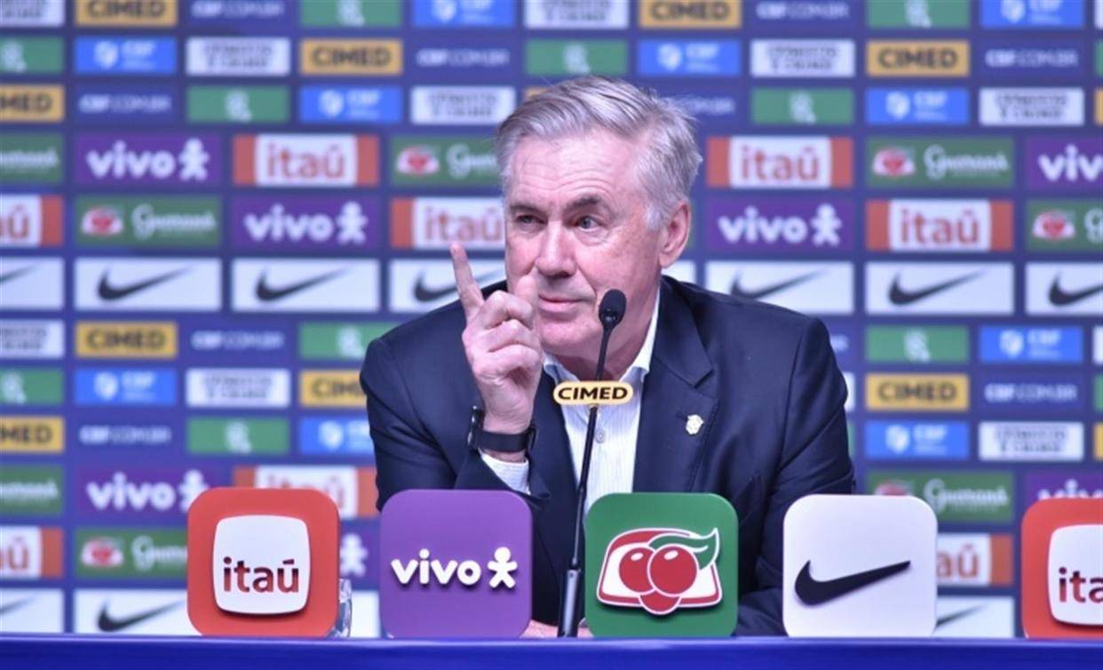 มีผู้เล่นลีกเพียง 4 คนที่อยู่บนม้านั่งสำรอง นี่ยังเป็นทีมบราซิลที่เรารู้จักหรือไม่?