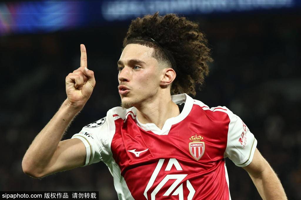 เชลซี มิสบาร์โคล่า : แชมป์ของ อันเดร ซานโตส ยืมตัว