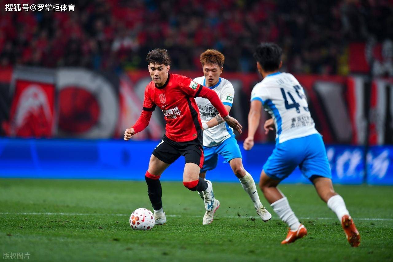 เฉิงตู หรงเฉิง ได้พบสมบัติ! เขา 0 ประตูและ 0 แอสซิสต์ในเซินเจิ้นเมื่อฤดูกาลที่แล้ว และเขาทำประตูต่อเนื่องหลังจากมาถึง