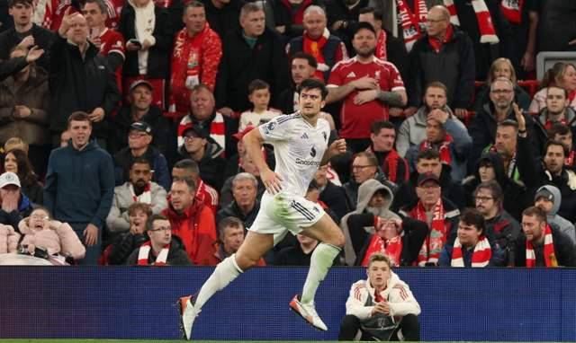 ข่าวพรีเมียร์ลีกวันเดียว: ฮาเวอร์ตซ์ทำประตูชัยให้อาร์เซนอล แมกไกวร์ และคาร์ริก ยังคงเดินหน้าต่อไปในข่าว Hand_China IT