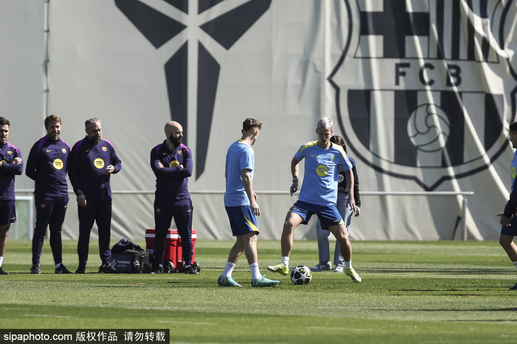 ศึกสองสาย! 