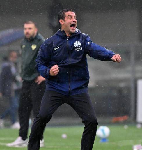 โหดร้ายเกินไป! อินเตอร์ มิลาน ยัง เซจ ฉีโว่ บ้าไปแล้ว บุกเข้าไปในตำนานของคาเปลโล และมันคือทั้งหมดที่เกี่ยวกับการปูทางสำหรับทั้งสองพี่เลี้ยง_competition_uefa champions league_ajax