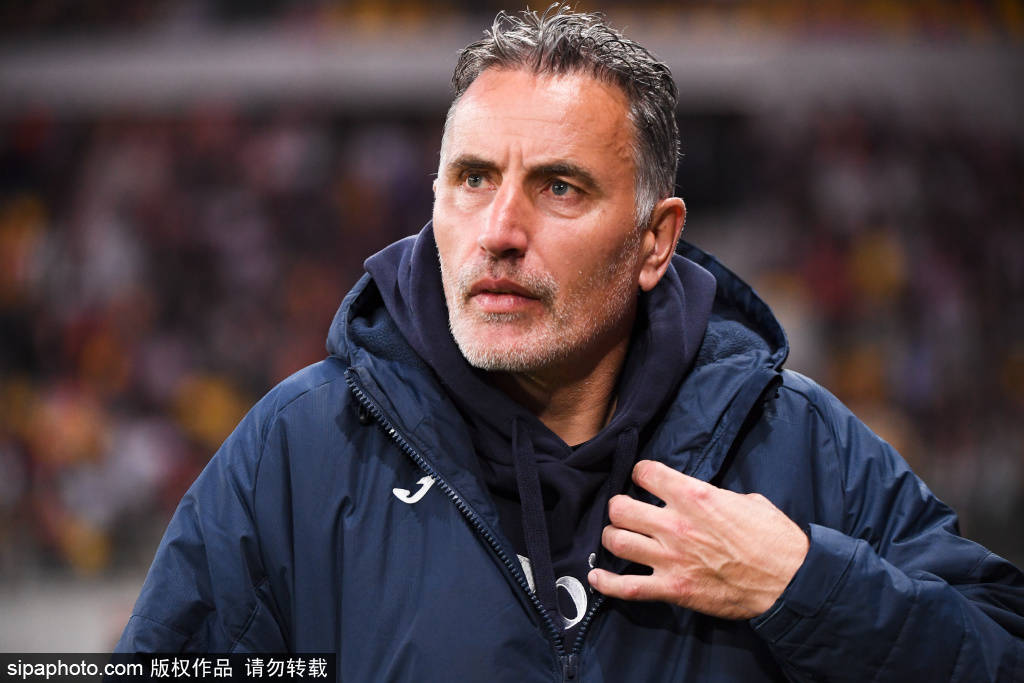 Ligue 1 Sprint: Beyer's เรื่อง 