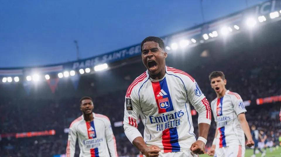 เรอัล มาดริด จะยอมแพ้และจะโต้กลับ! เอ็นดริก วัย 19 ปี เอาชนะ ลียง เพื่อเอาชนะแชมป์เปี้ยนส์ลีก ใน 13 นาที_matching