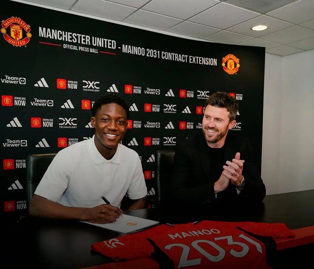 แมนเชสเตอร์ ยูไนเต็ด ต่ออายุ จักรพรรดิดาวคนใหม่ เพื่อบรรลุข้อตกลงด้วยวาจา รายละเอียดของสัญญาถูกเปิดเผย! หนังสือทะเบียนบ้าน Blesses Carrik เพื่อสนับสนุน RAise_Kobe MENO_COMPETITY_UEFA Champions League