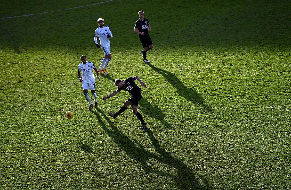 เชลซีแพ้ชีตเป็นศูนย์ในสามเกมที่ผ่านมา และลีดส์ ยูไนเต็ด อยู่ในสถานะที่ดีขึ้นเมื่อเร็วๆ นี้! _ league_attack_fa cup