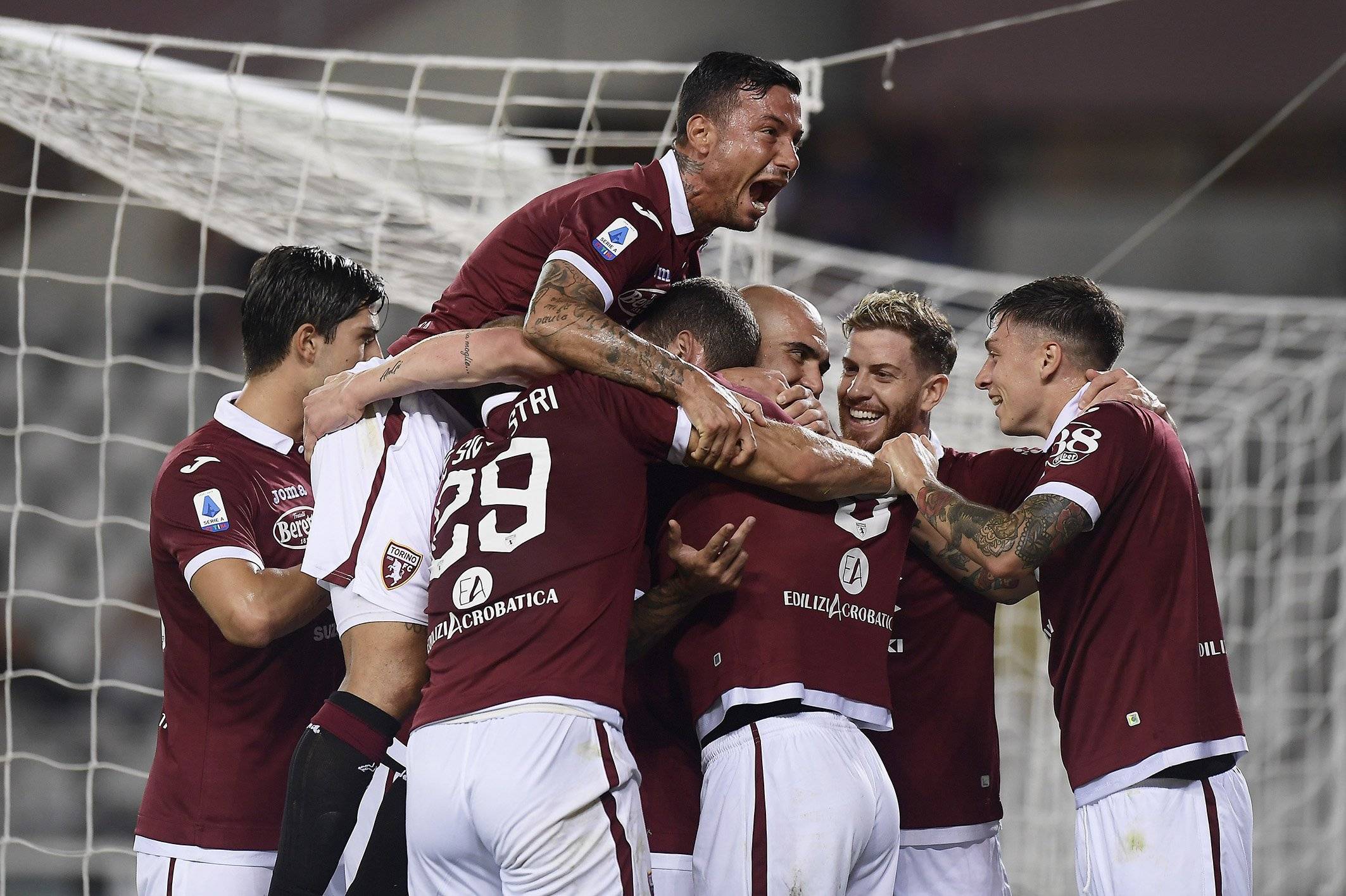 4/26 โอกาสการแข่งขันวันอาทิตย์: กัลโช่: AC Milan vs Juventus (รวมการคาดการณ์ 26 รายการ)_Turin_Away_UEFA Champions League