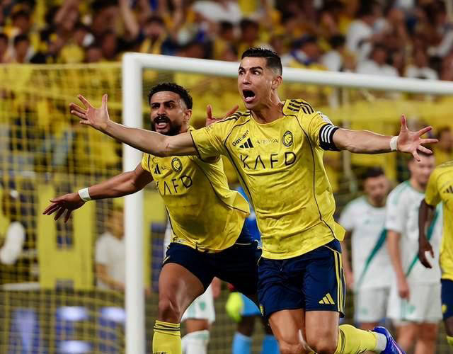 โรนัลโด้หัวเราะ! ครอบงำแฟน ๆ ตีกลับ: คุณมี 2 AFC Champions League หรือไม่? แชมป์ลีก 5 แชมป์ แชมป์_ริยาด_วิกตอรี่_จิดดาห์