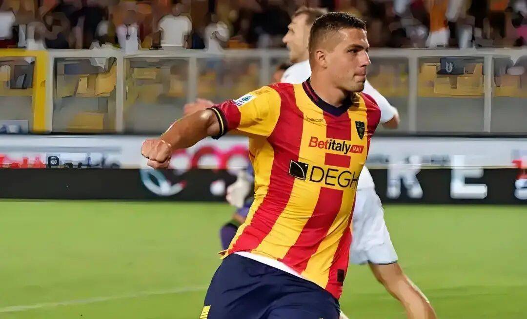 Lecce และ Juventus ความไม่เป็นที่นิยมได้รับการตัดสิน!_ Defense_tactics_middlefielder