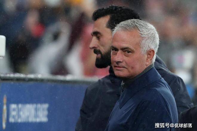เผย มูรินโญ่ วัย 63 ปี เจรจากับ เรอัล มาดริด! ความมั่นใจสามารถสงบความขัดแย้งในบ้านในห้องล็อกเกอร์และเสนอเงื่อนไขสำคัญสองประการสำหรับการกลับสู่ World_Mionio_Season_Operation