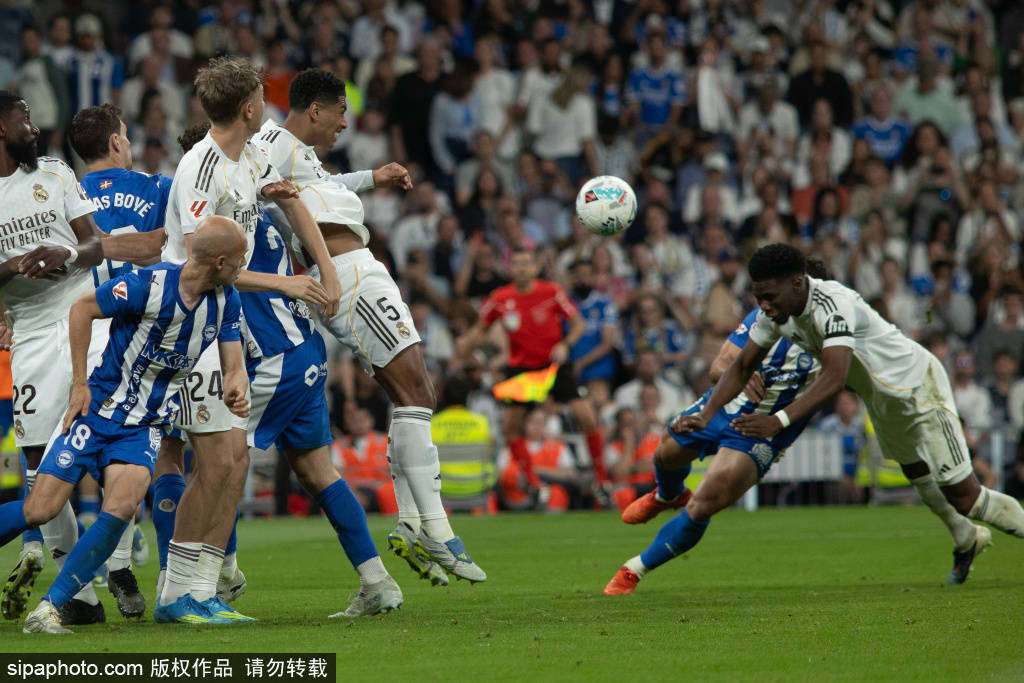 ในการต่อสู้ของ Bernabeu Smoke Resurrection: ในการต่อสู้ของ 