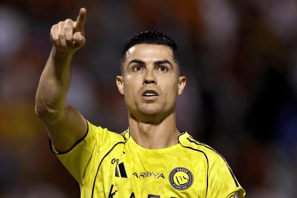 ฟุตบอลที่ไม่เหมือนใคร: โรนัลโด้ โรนัลโด้ วัย 41 ปี ได้รับเลือกให้เข้าร่วมการแข่งขันฟุตบอลโลกที่โปรตุเกส และตำนานของการสำรวจทั้ง 6 ครั้งสำหรับการแข่งขันฟุตบอลโลก_LuoShun_Ruben_Record