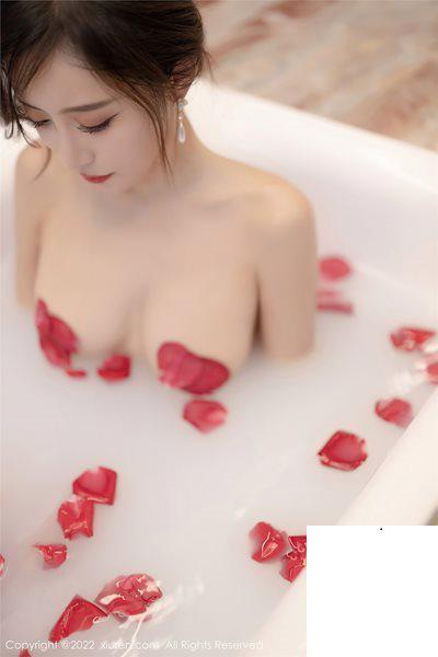 【Xiuren秀人系列】2022.02.14 NO.4581 王馨瑤 完整版無水印寫真【82P】