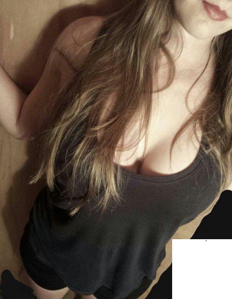 D罩杯巨乳加粉嫩鮑魚，受不住 (14P)
